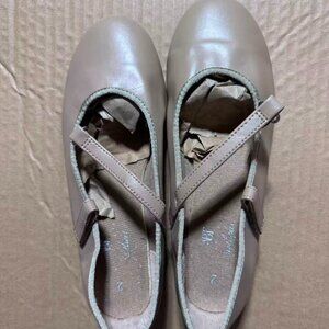ABT SPOTLIGHT Tap Dance Shoes Size 2, Nude